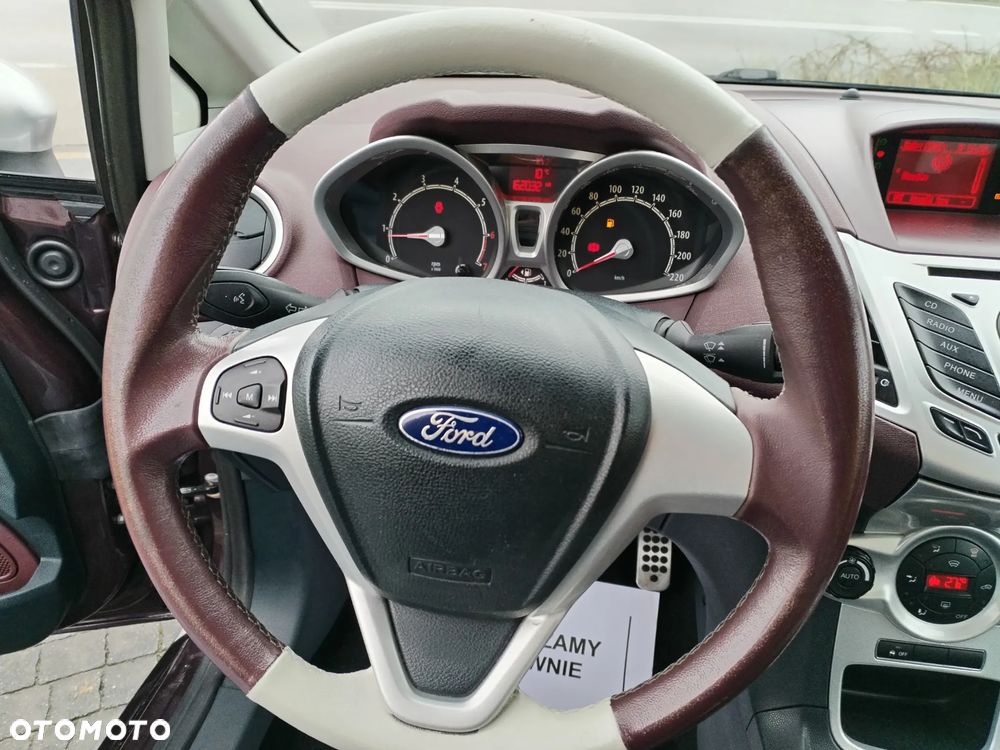Ford Fiesta - 28