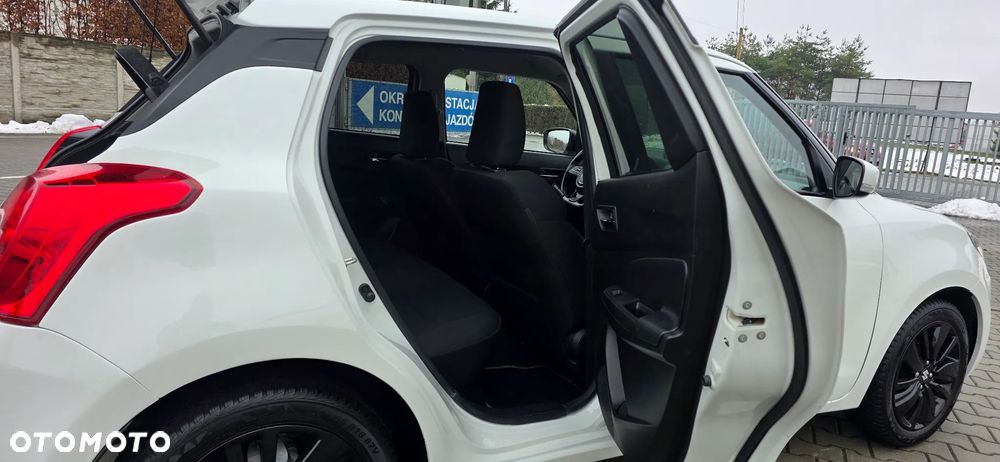 Suzuki Swift 1.2 SHVS Premium Plus - 16