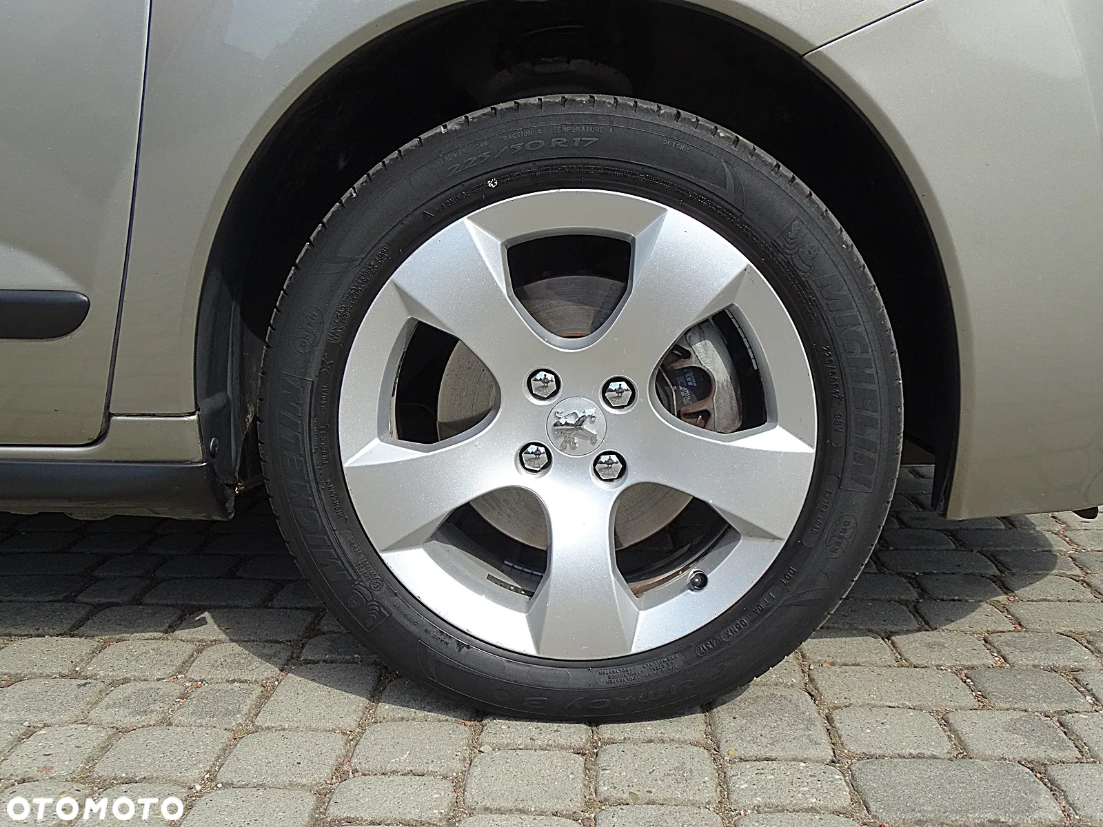 Peugeot 3008 1.6 Premium+ - 32