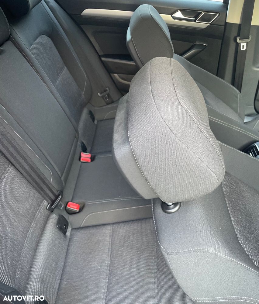 Volkswagen Passat Variant 1.6 TDI (BlueMotion Technology) DSG Trendline - 17