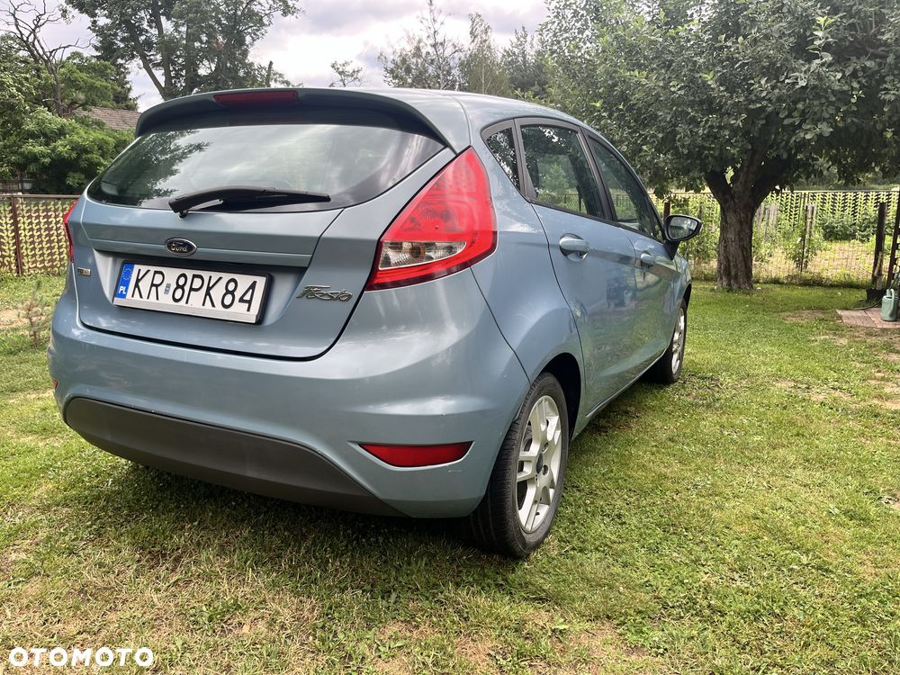 Ford Fiesta - 2