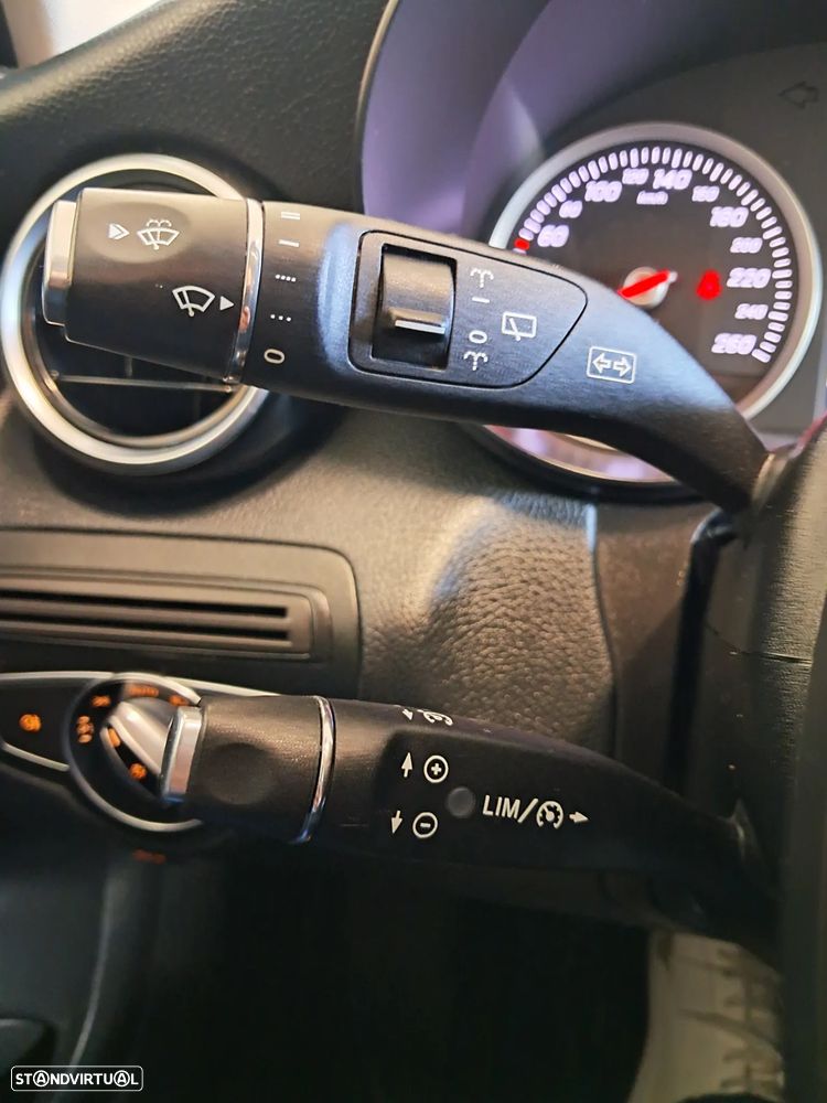 Mercedes-Benz C 220 d Aut. - 11