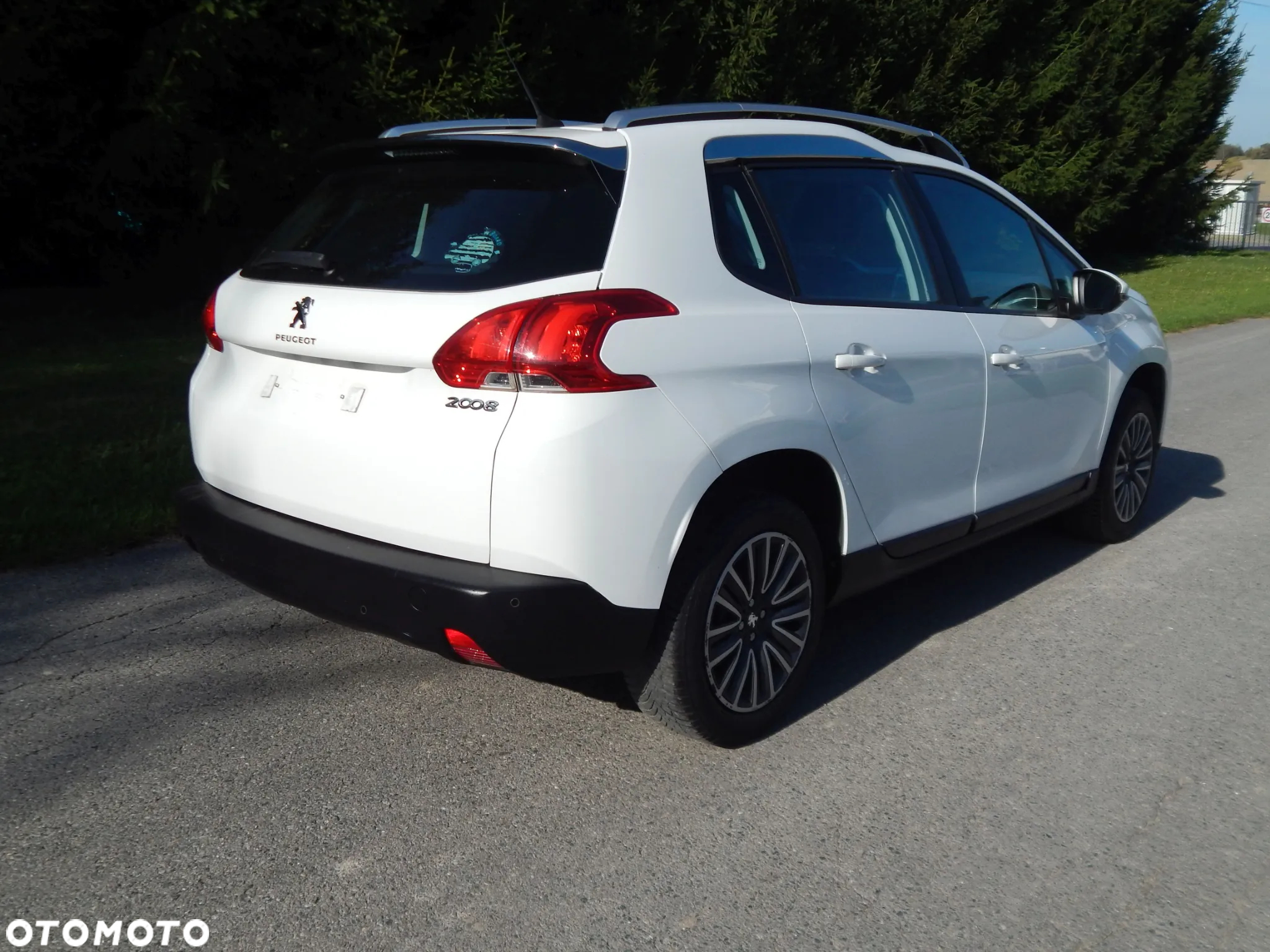 Peugeot 2008 1.2 Pure Tech Style - 8