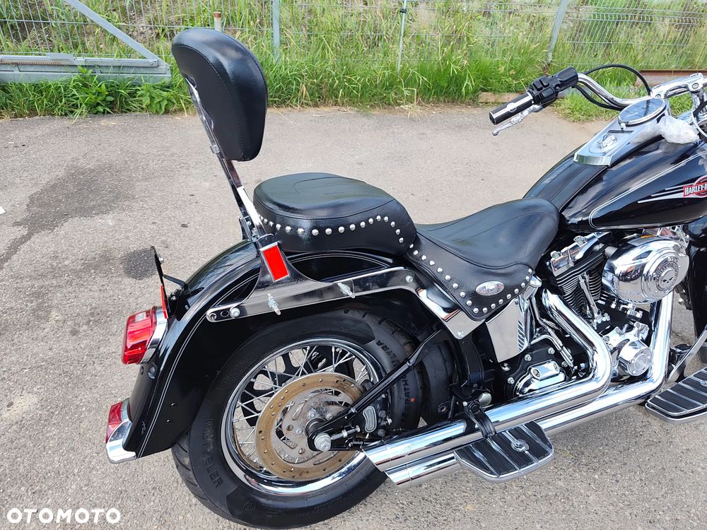 Harley-Davidson Softail Heritage Classic - 22