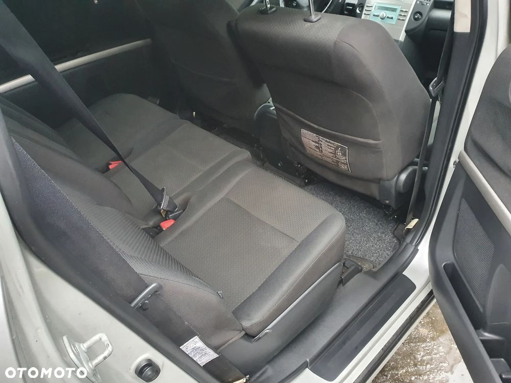 Toyota Corolla Verso 1.8 Sol 7os - 10