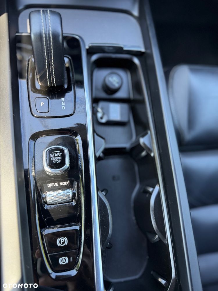 Volvo XC 60 D5 SCR AWD R-Design - 35