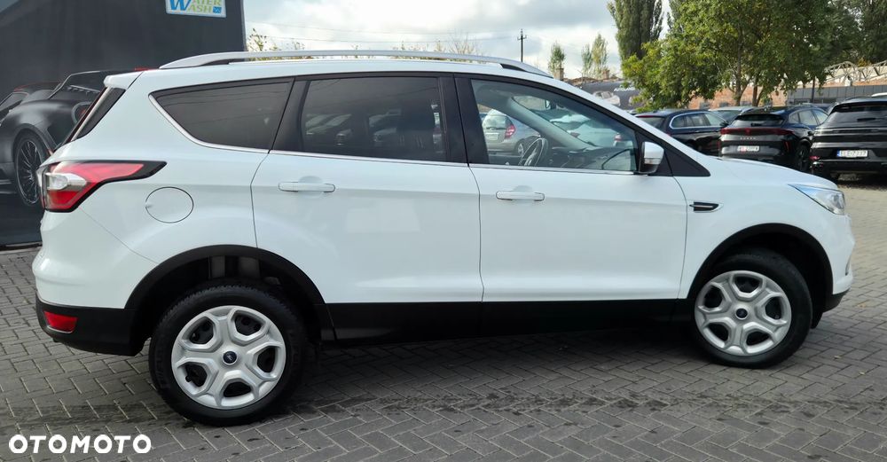 Ford Kuga 1.5 EcoBoost 2x4 Titanium - 18