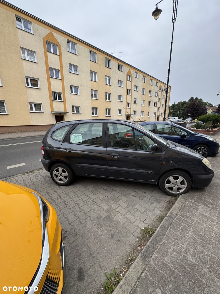 Renault Scenic 1.4 16V Family - 3