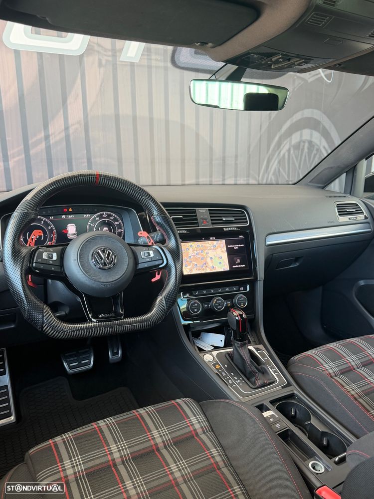 VW Golf 2.0 TSI GTI DSG Performance - 28