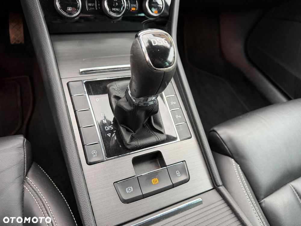 Skoda Superb 1.6 TDI DSG Ambition - 21