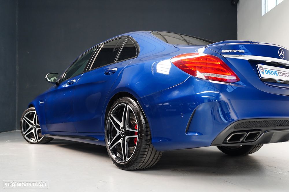 Mercedes-Benz C 63 AMG S - 26
