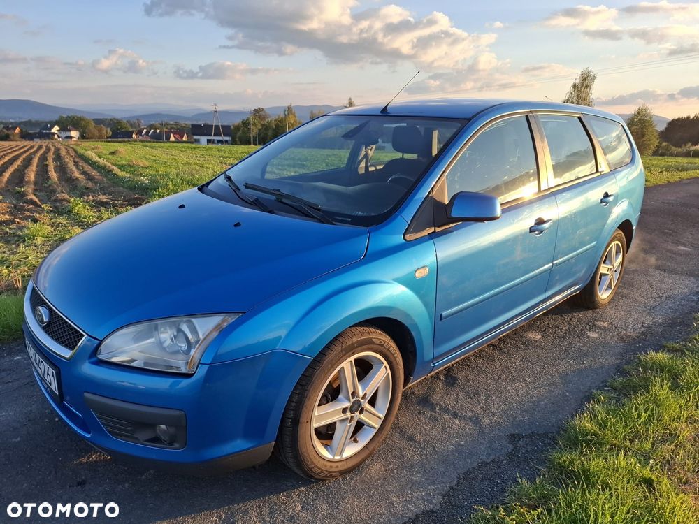 Ford Focus 1.6 Ghia - 2