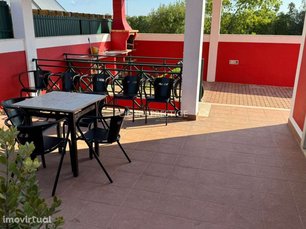 Moradia isolada .Versátil e Espaçosa em Lourel - Sintra - Grande imagem: 2/38