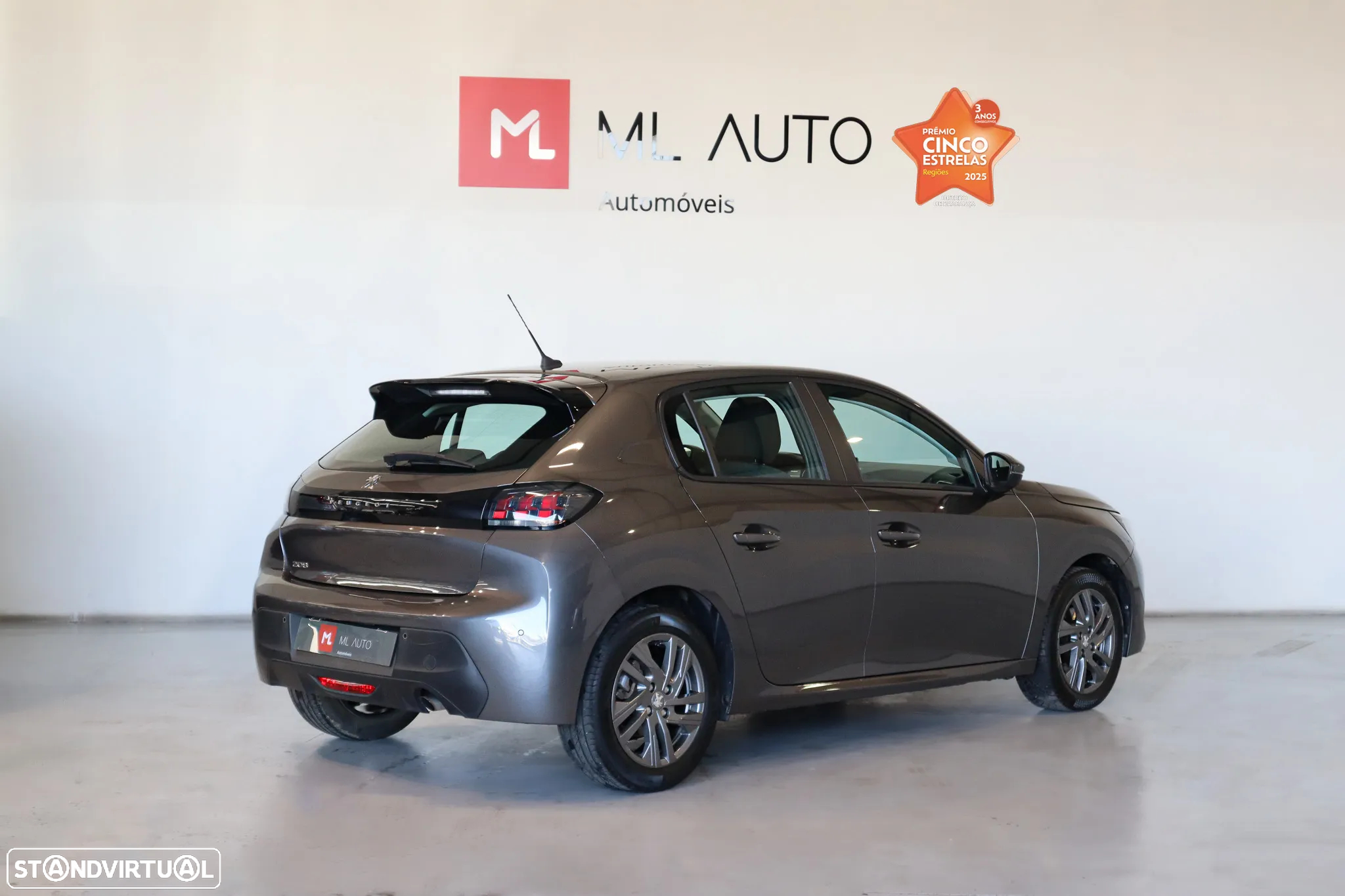 Peugeot 208 1.2 PureTech Allure EAT8 - 2