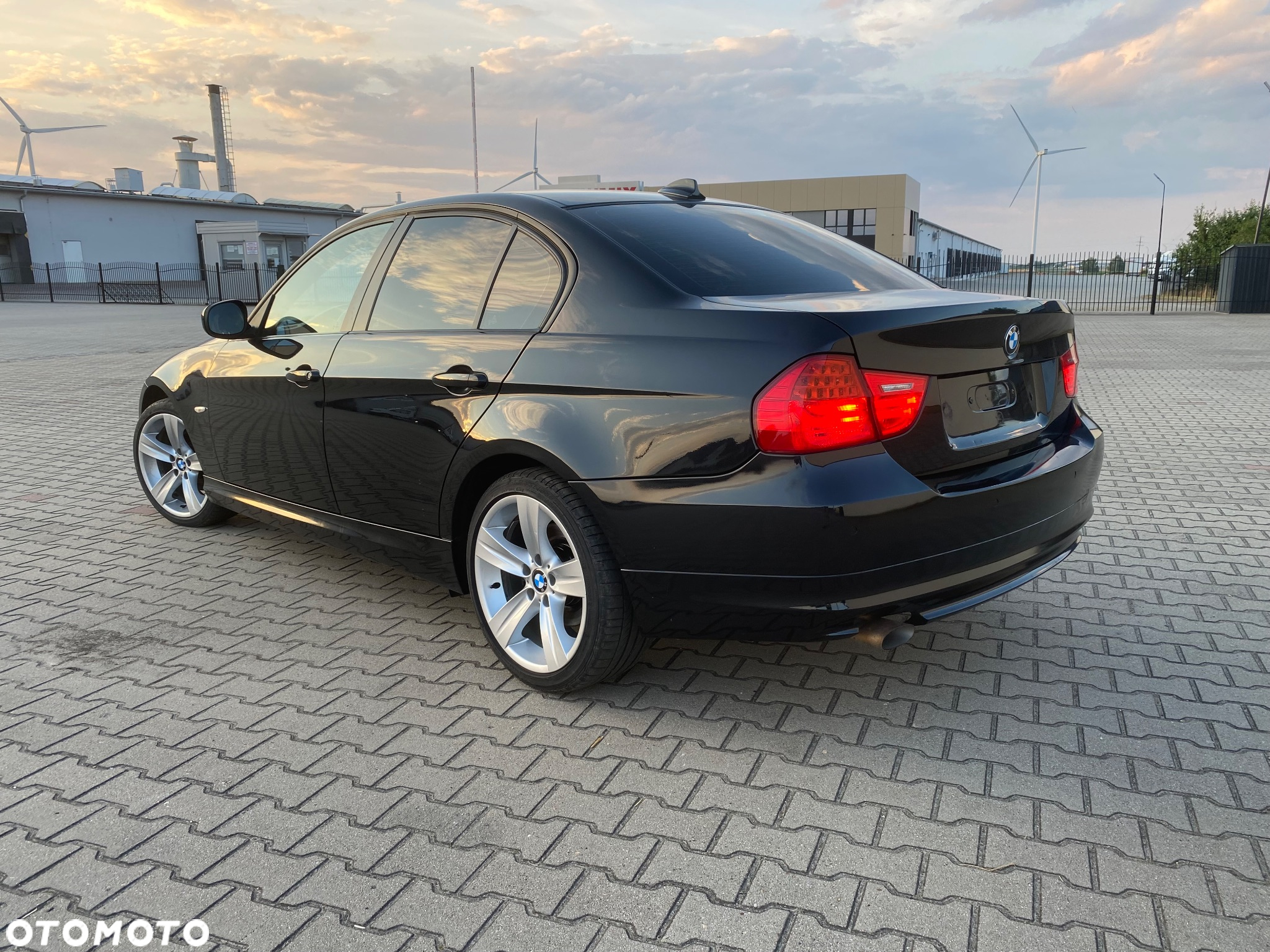 BMW Seria 3 320d DPF Touring Edition Fleet - 2