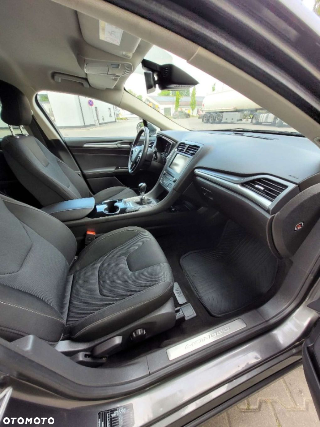 Ford Mondeo 2.0 TDCi Titanium - 18