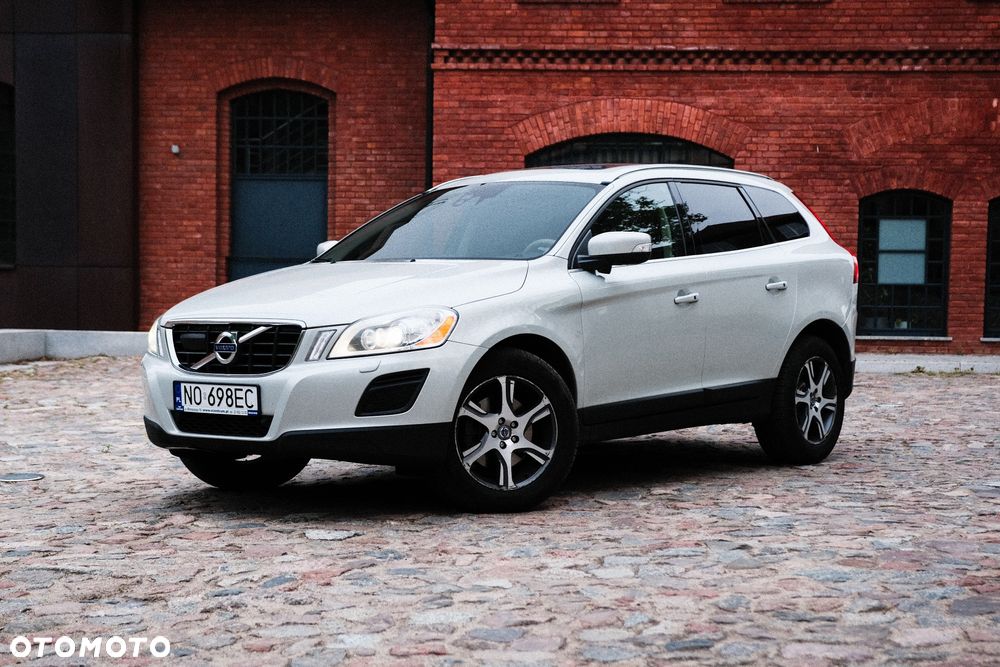 Volvo XC 60 - 1