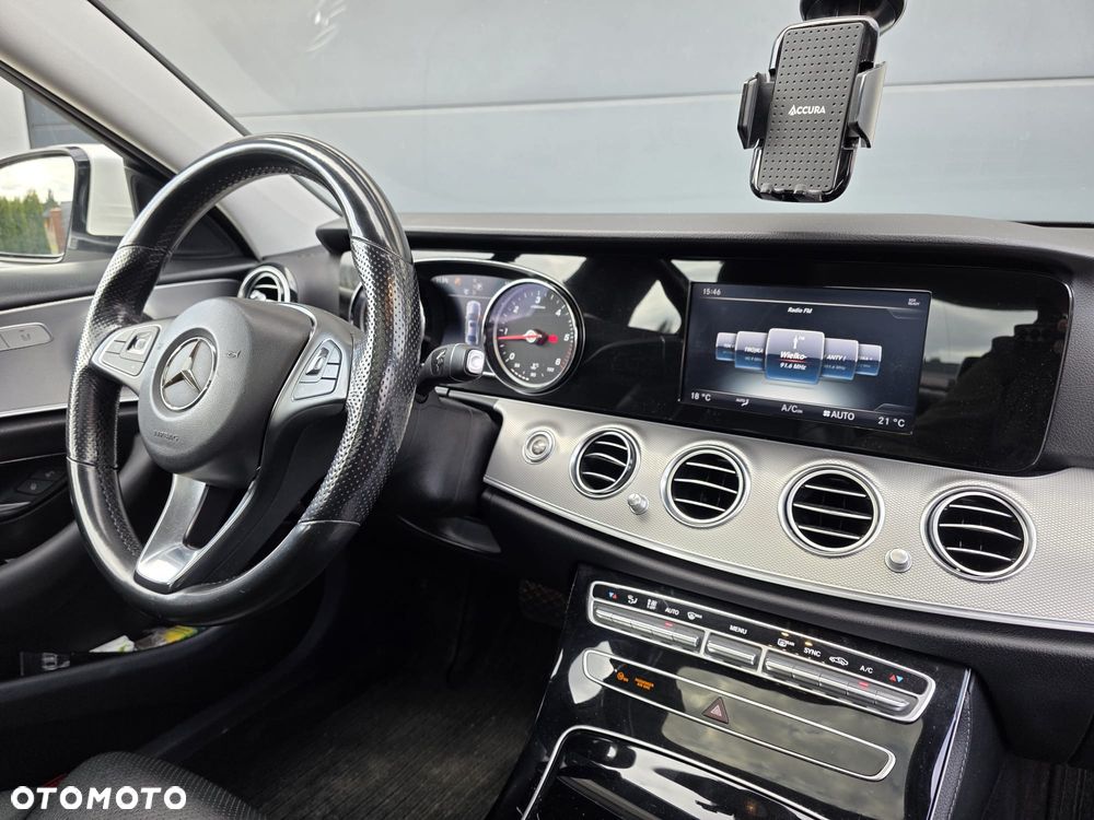 Mercedes-Benz Klasa E - 11