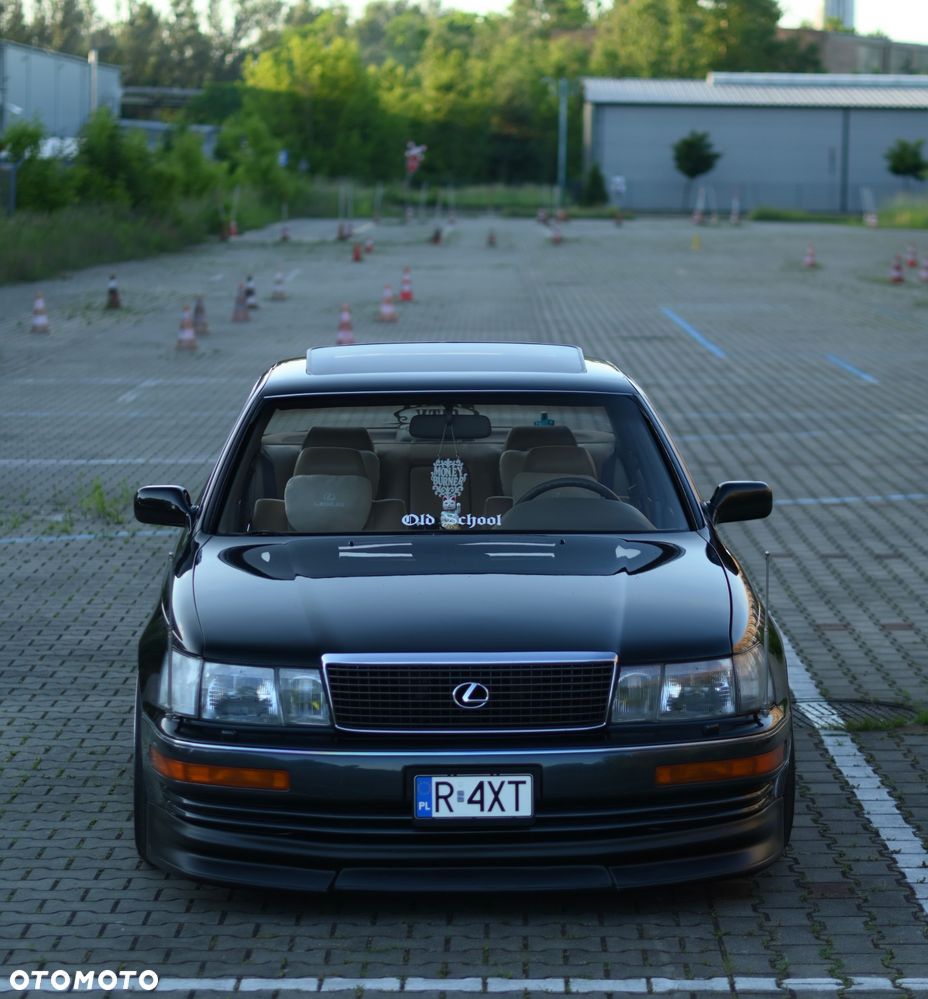 Lexus LS Standard - 2