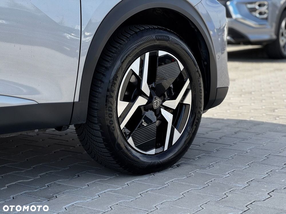 Peugeot 2008 - 11