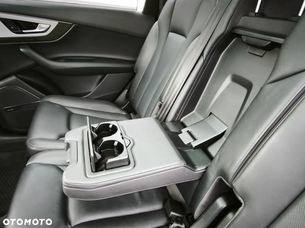 Audi Q7 - 39