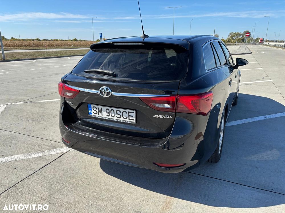 Toyota Avensis - 8