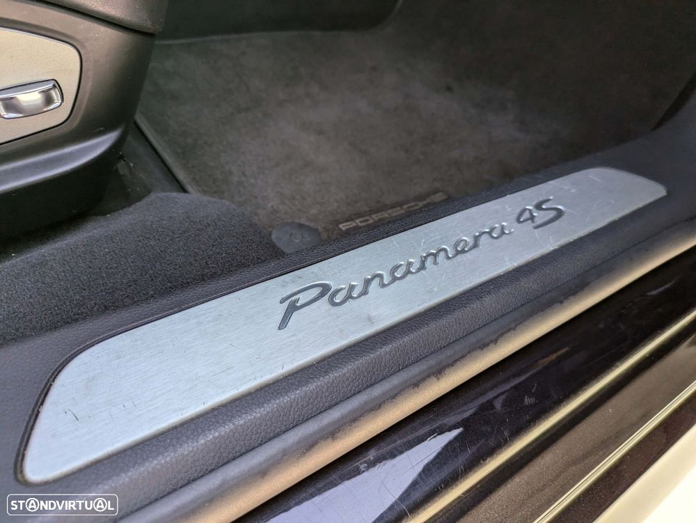 Porsche Panamera - 27