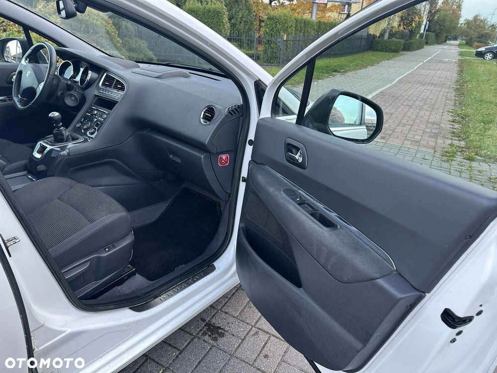 Peugeot 5008 2.0 HDi Allure 7os - 26