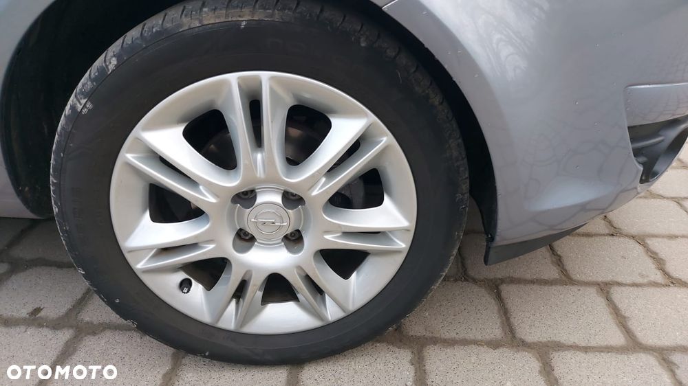 Opel Corsa - 9
