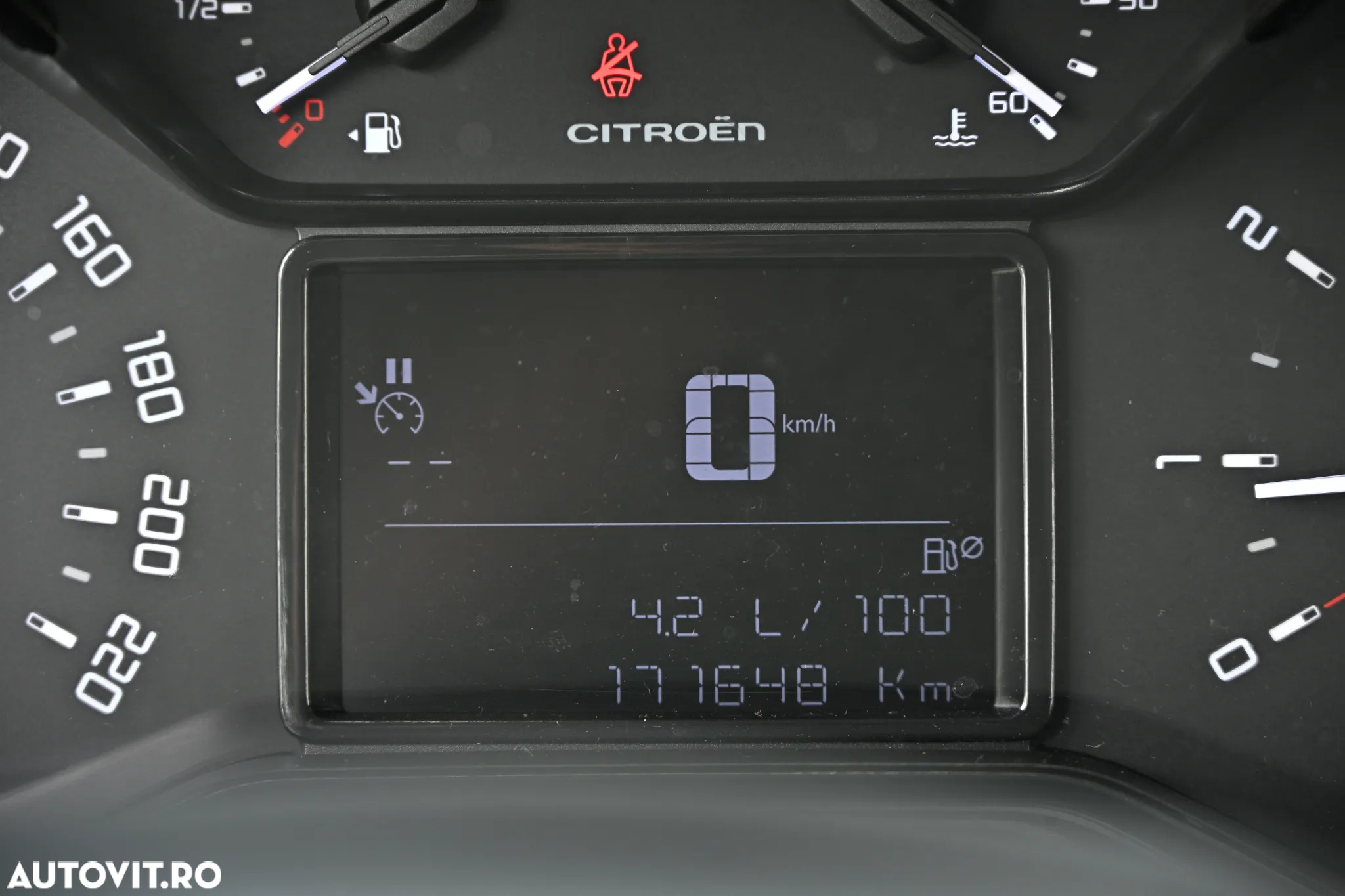 Citroën C3 1.6 BlueHDi S&S BVM Shine - 24
