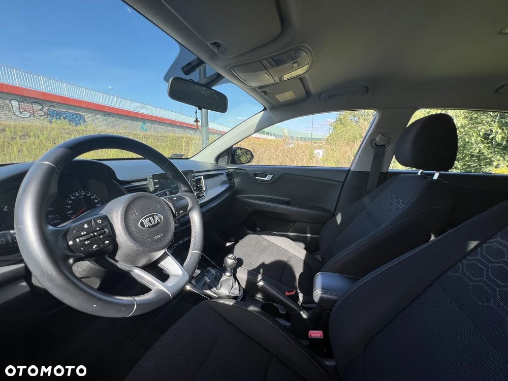 Kia Rio 1.2 L - 9
