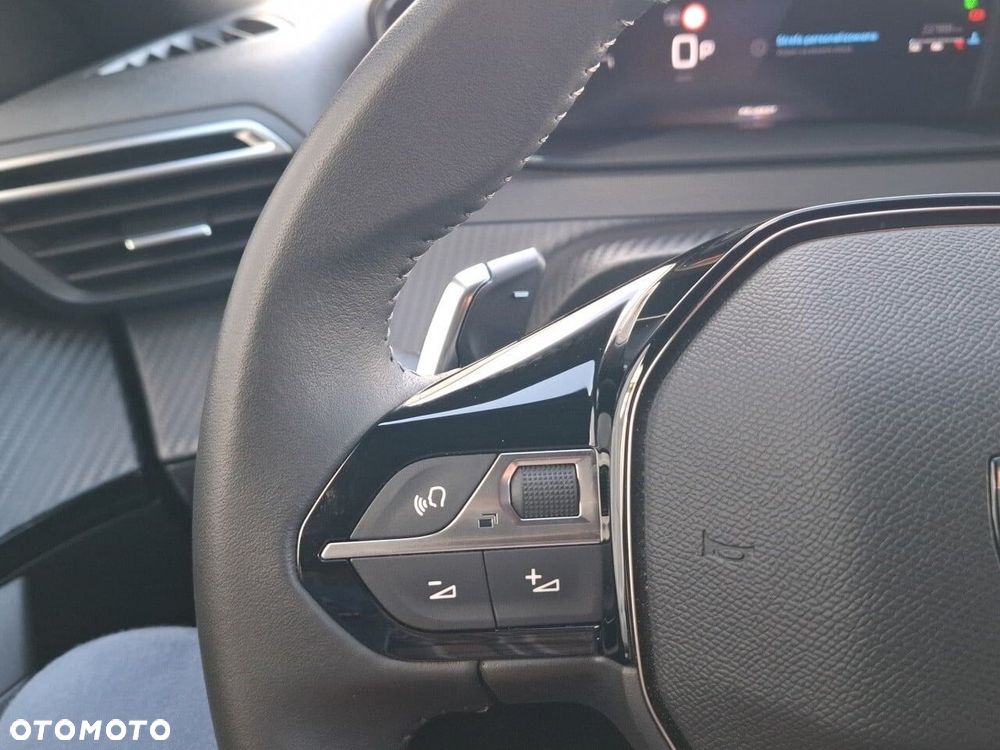 Peugeot 2008 1.2 PureTech Allure S&S EAT8 - 27