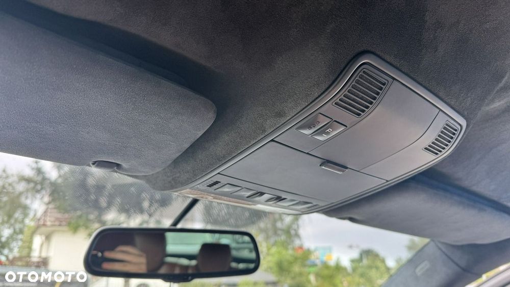 Porsche Cayenne Turbo Tiptronic S - 28