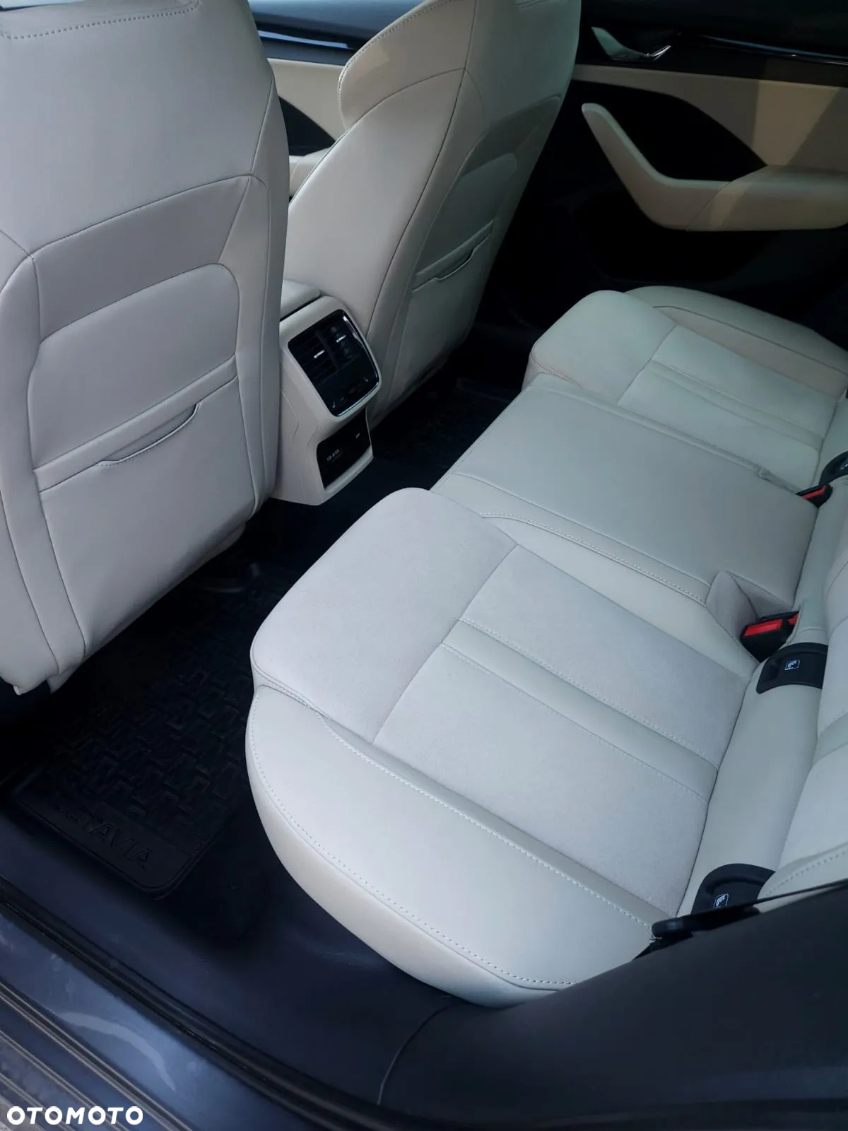 Skoda Octavia 2.0 TSI 4x4 Style DSG - 15