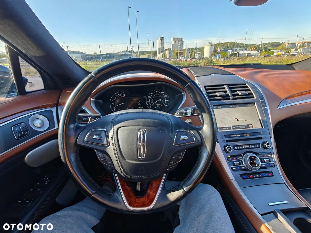 Lincoln MKZ - 25