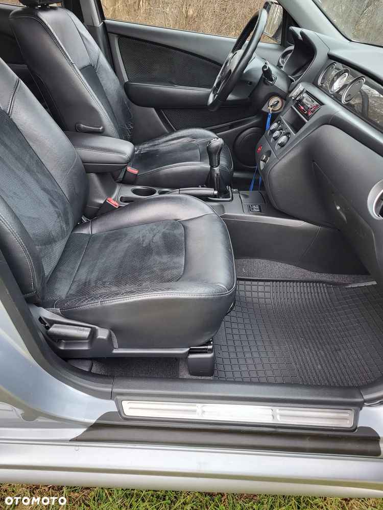 Mitsubishi Outlander 2.0 Turbo - 9