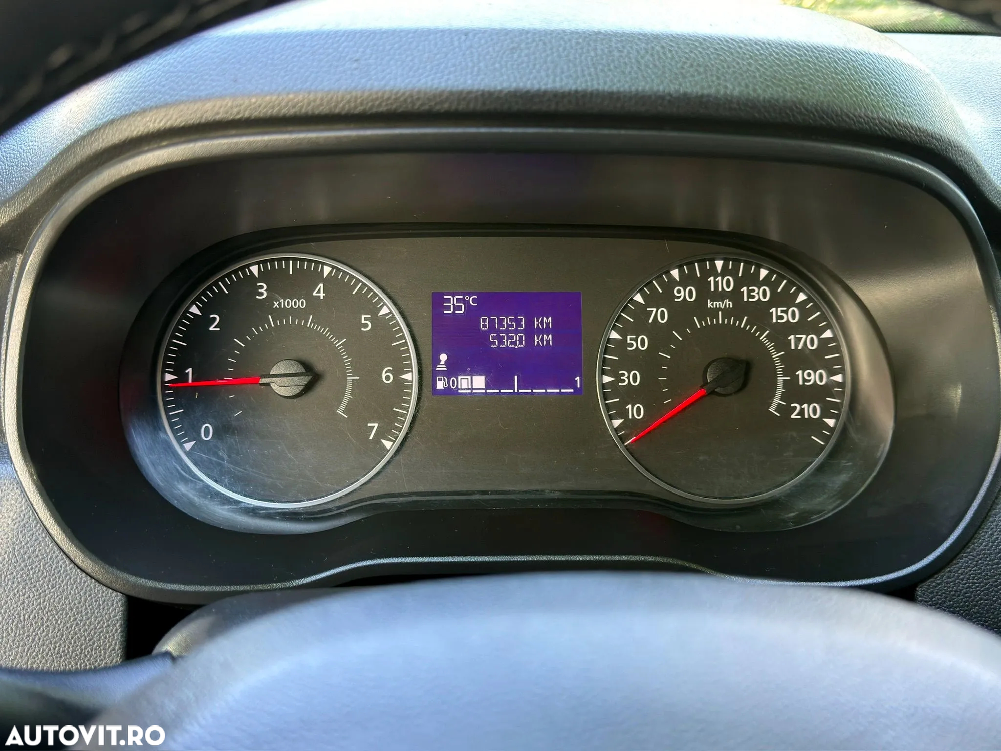 Dacia Duster 1.5 Blue dCi 4WD Comfort - 11