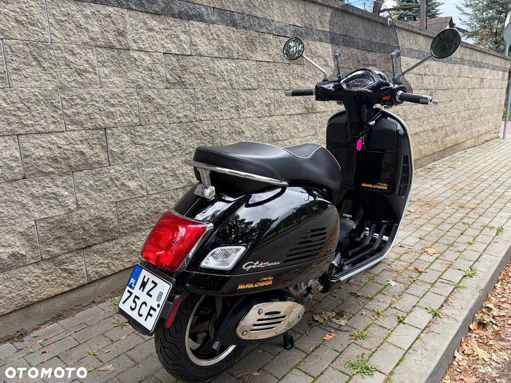 Vespa GTS - 14