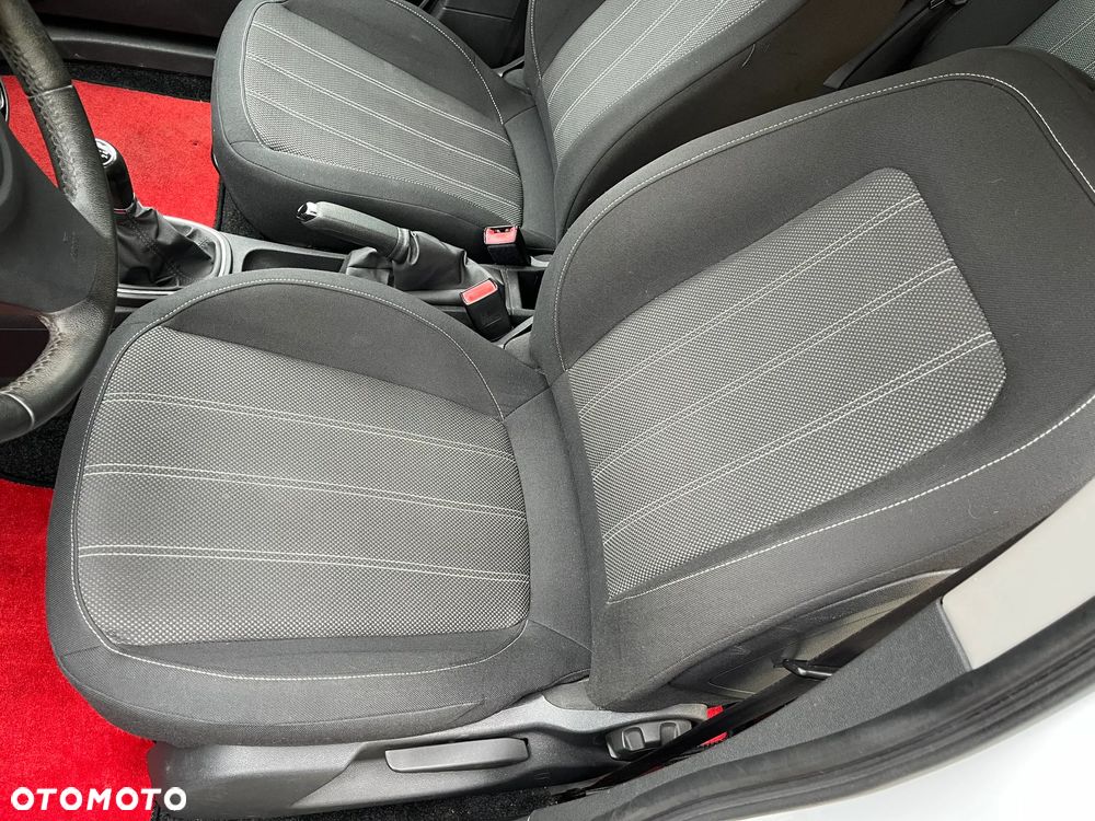 Opel Corsa 1.4 16V Cosmo - 10