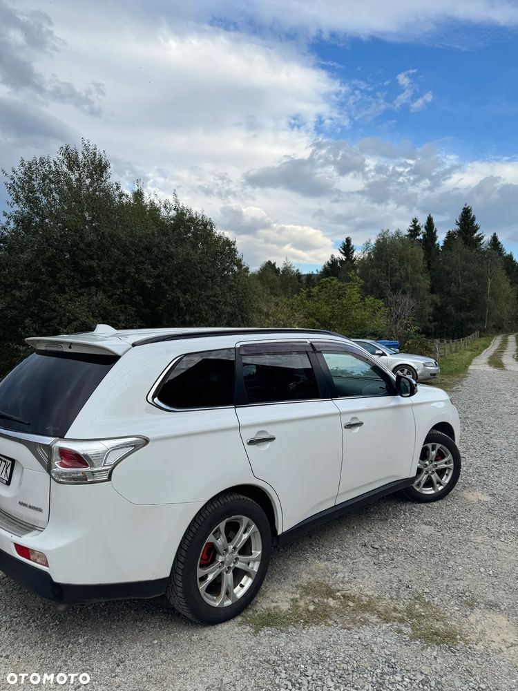 Mitsubishi Outlander 2.2 DID Instyle Navi - 6