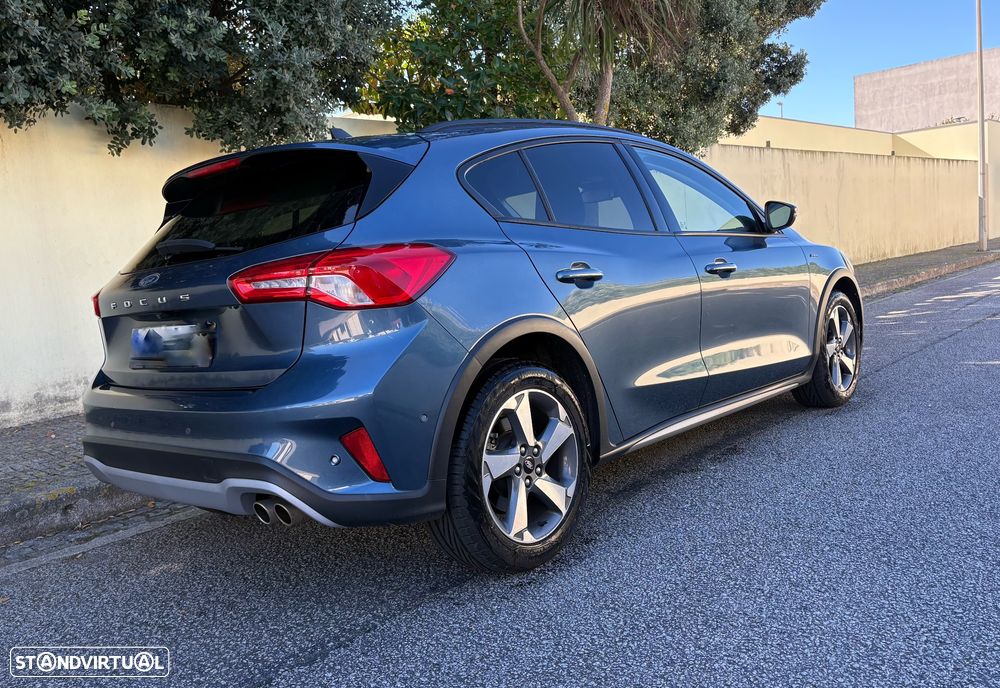 Ford Focus 1.0 EcoBoost Active X - 30