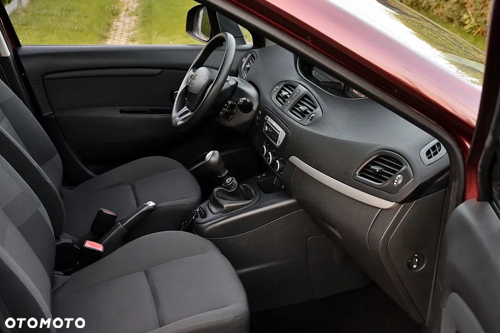 Renault Scenic 1.6 16V 110 Authentique - 17