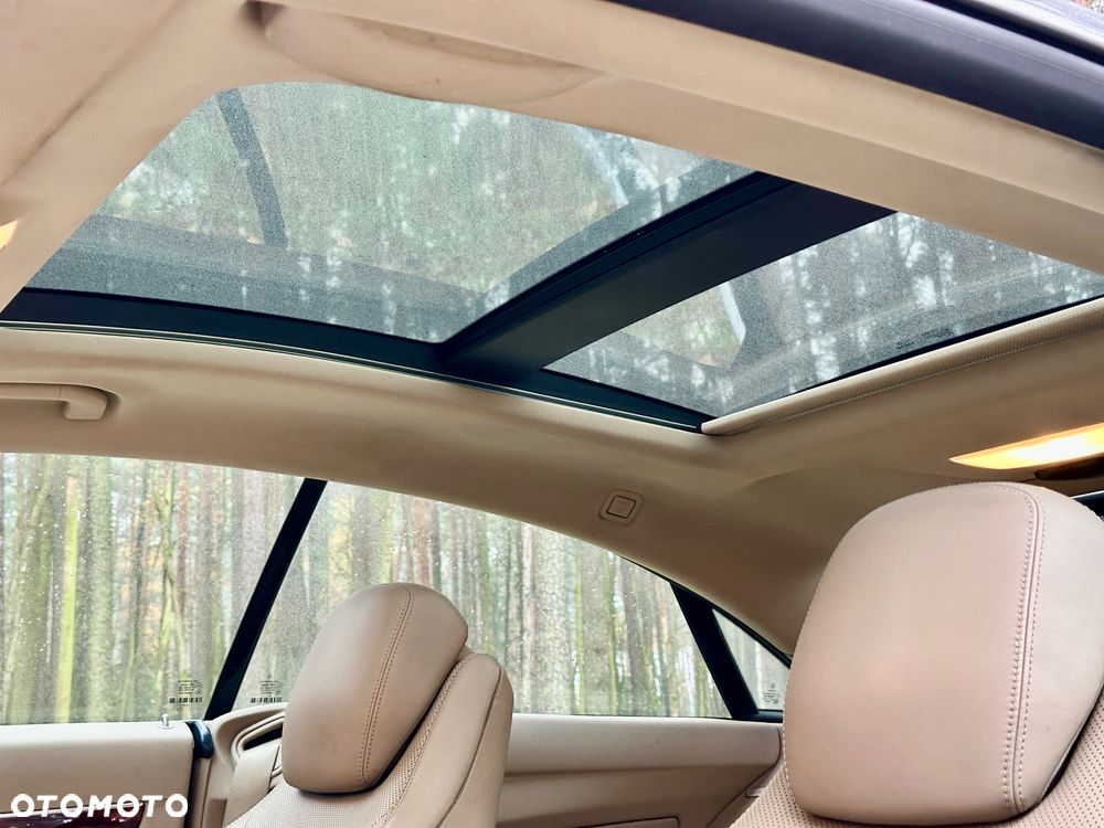 Mercedes-Benz Klasa E 500 7G-TRONIC Avantgarde - 37