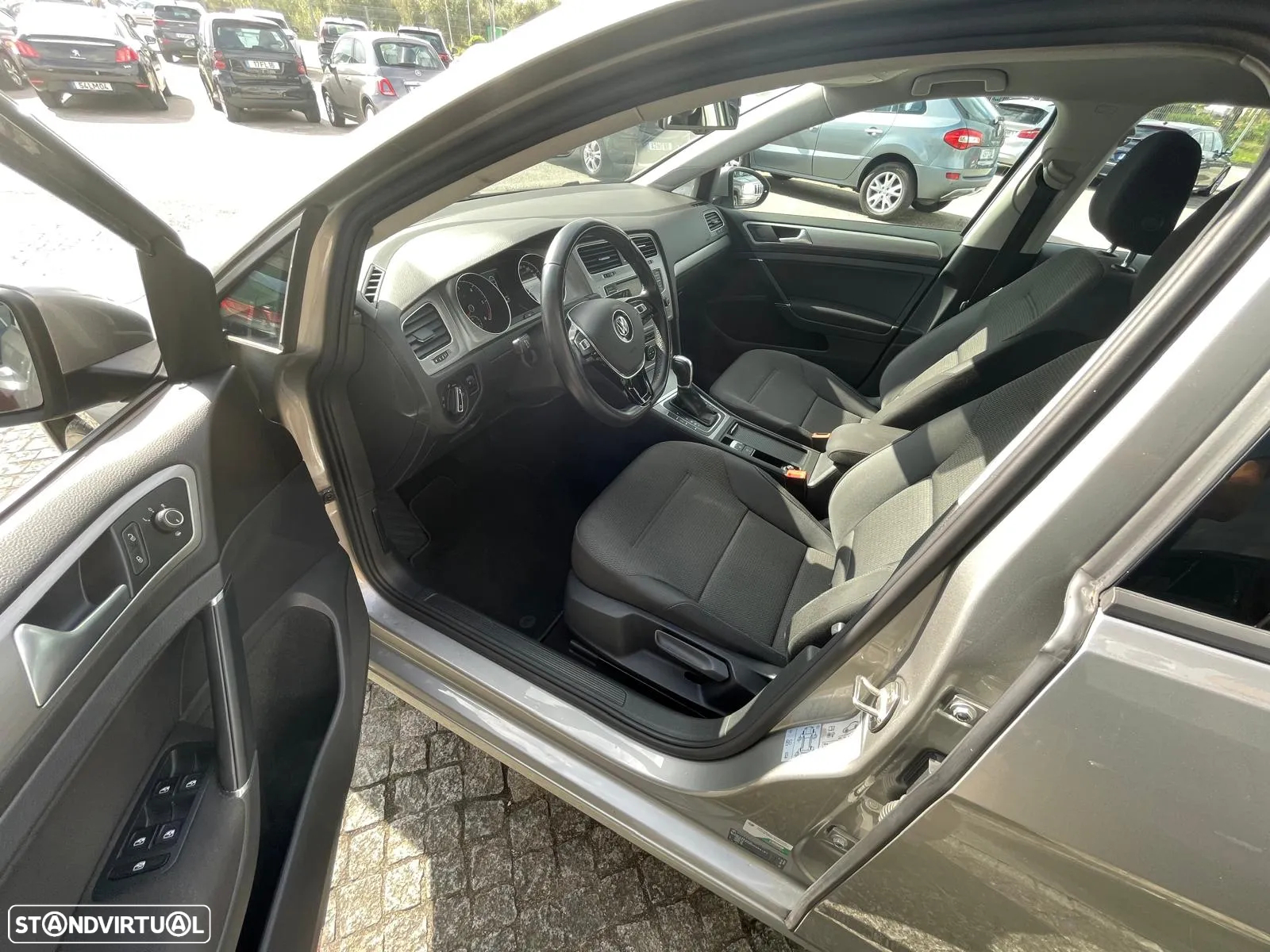 VW Golf 1.6 TDi GPS Edition DSG - 13