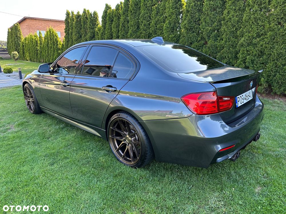 BMW Seria 3 328i Sport-Aut Sport Line - 4