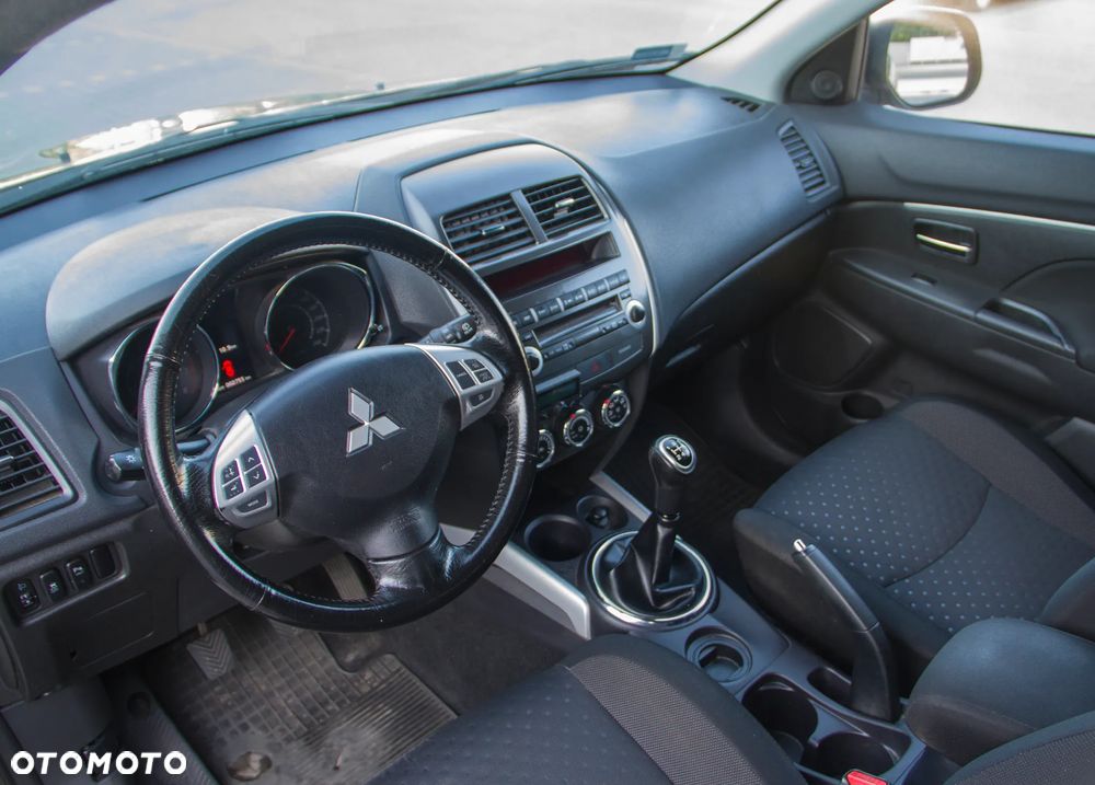 Mitsubishi ASX 1.6 Inform - 12