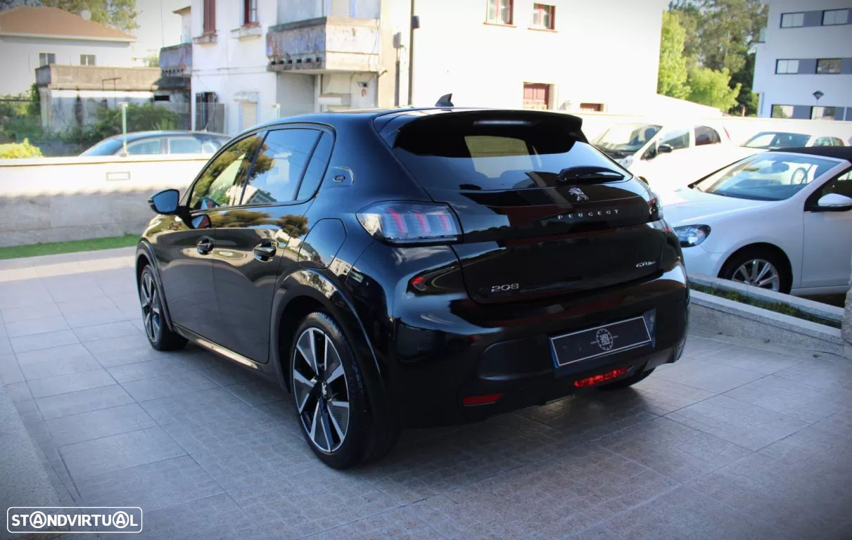 Peugeot e-208 50 kWh GT Line - 28