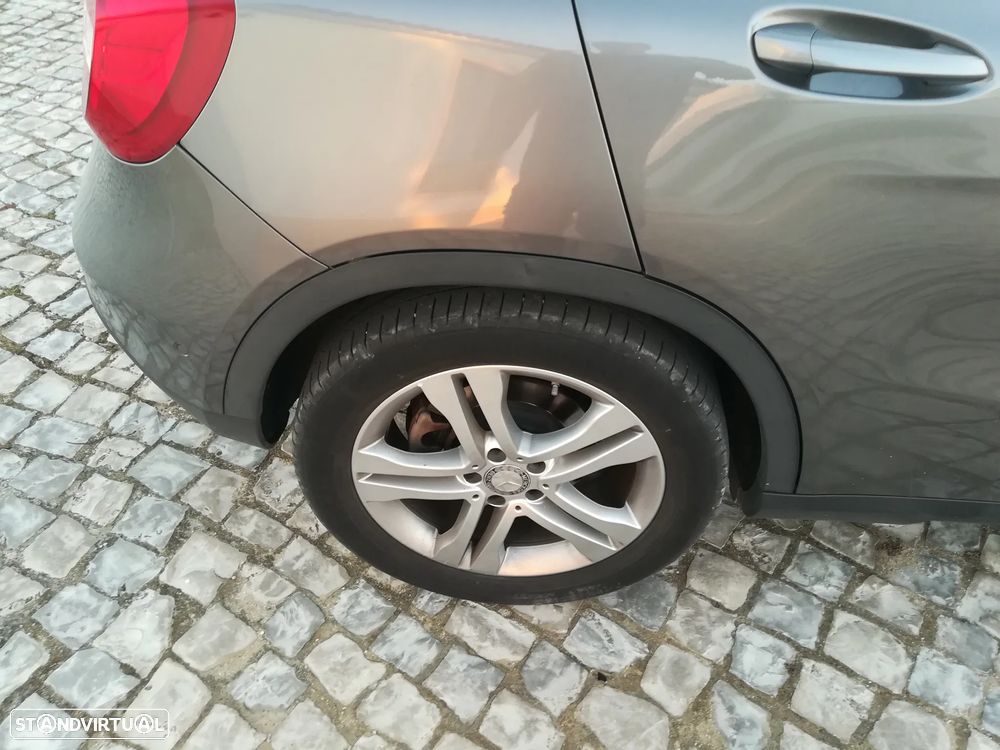 Mercedes-Benz GLA 180 CDi Urban - 4