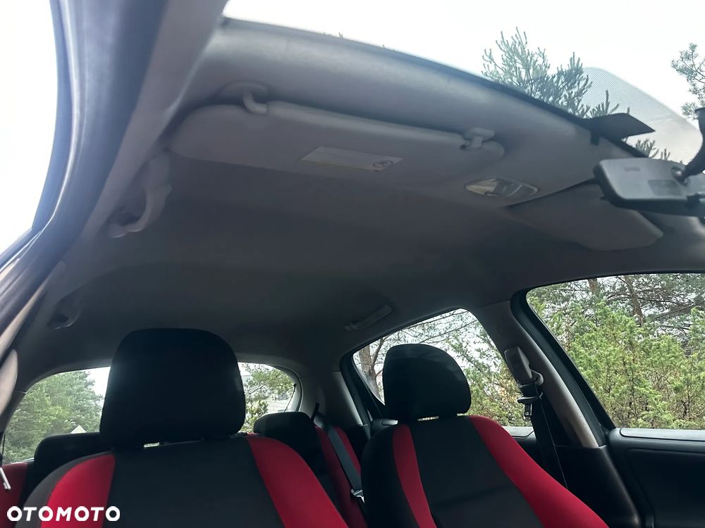 Peugeot 207 1.4 16V Presence - 30