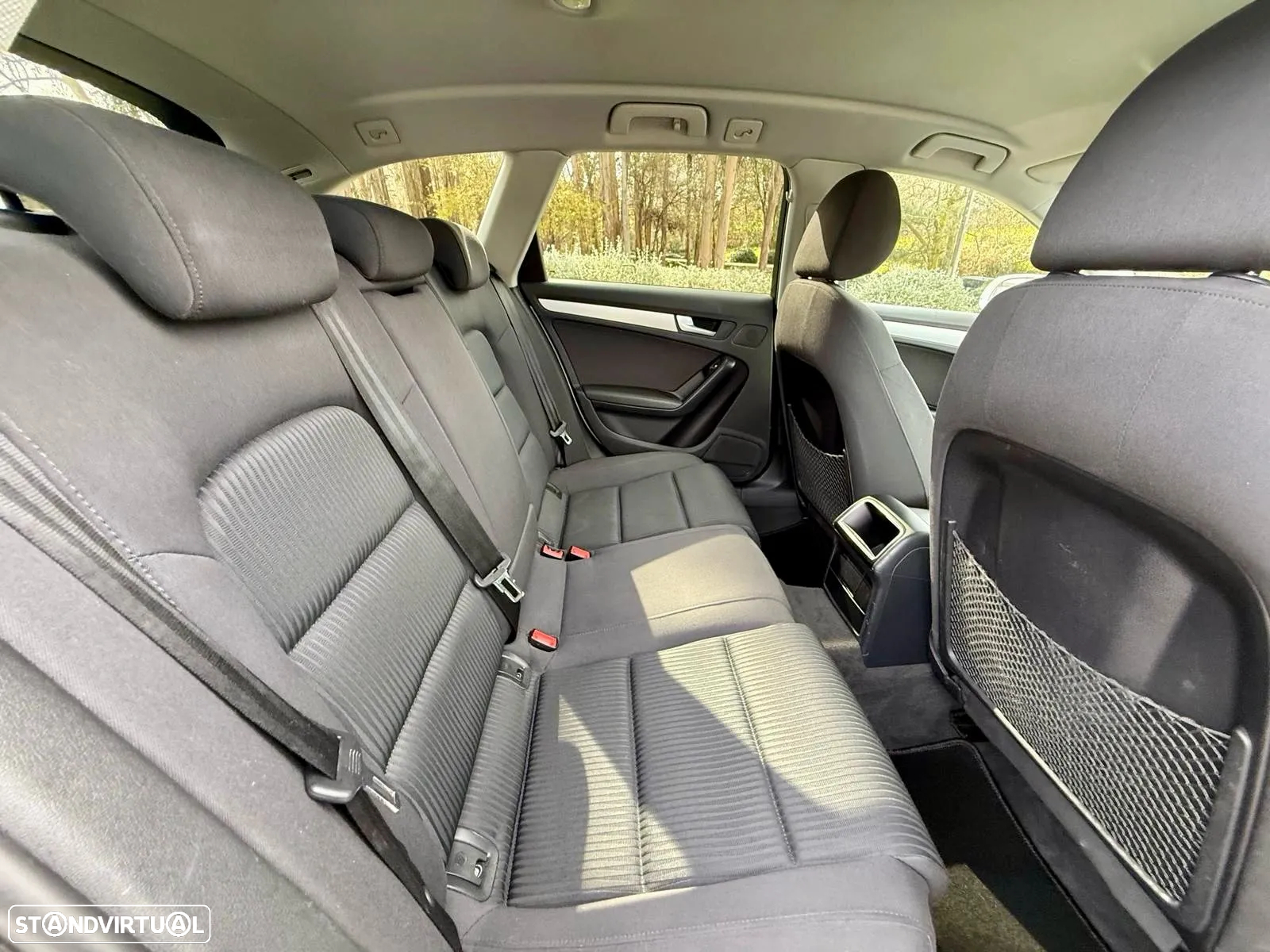 Audi A4 Avant 2.0 TDI Business Line Sport - 11